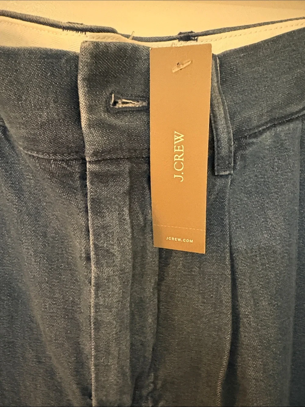 J.Crew Men’s Relaxed Pleated Chambrey Shorts Size 33